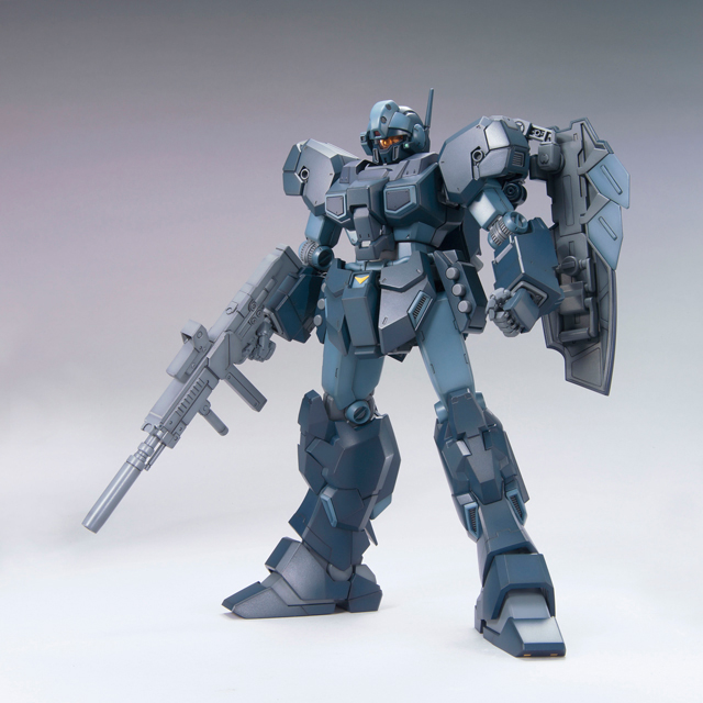 横浜でバンダイのガンプラ「MG マスターグレード」の販売、ホビーアルマダ