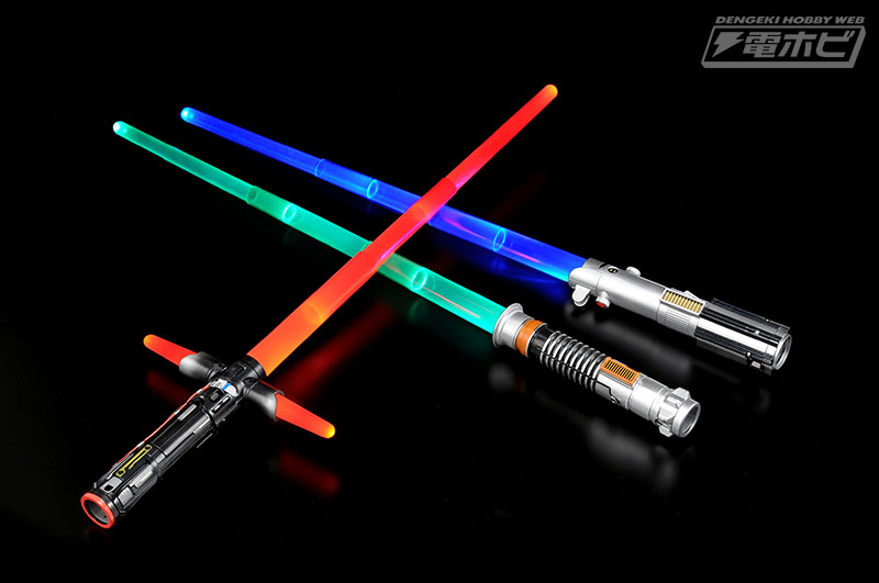 スター・ウォーズ／最後のジェダイ』版パッケージでライトセーバーが再