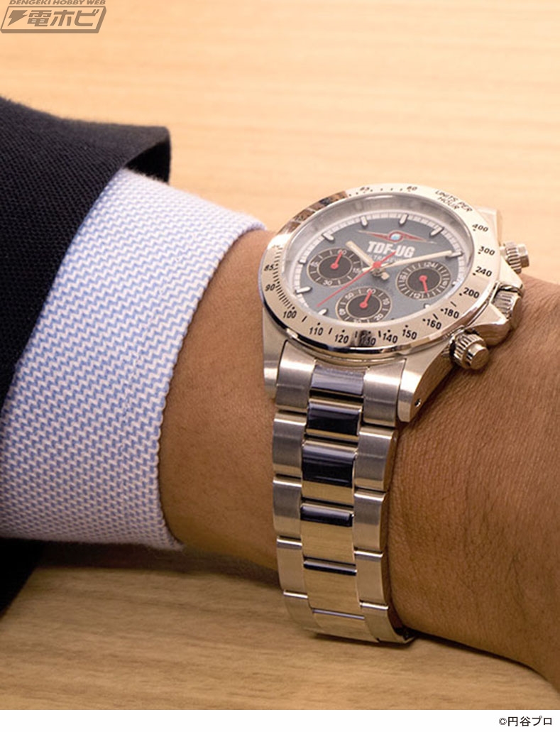 科学特捜隊とウルトラ警備隊のクロノグラフ腕時計が登場