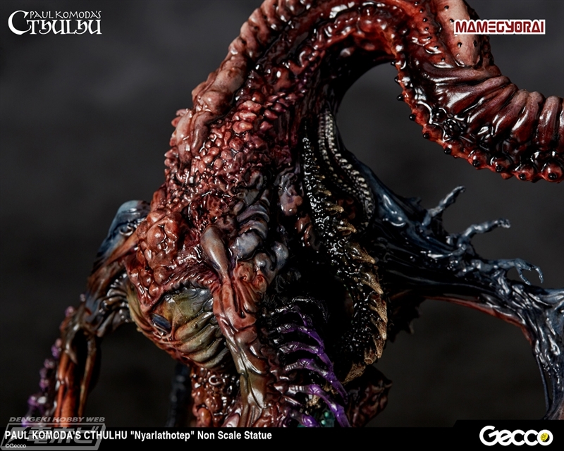 クトゥルフ神話の這い寄る混沌「ニャルラトホテプ」がスタチューになっ