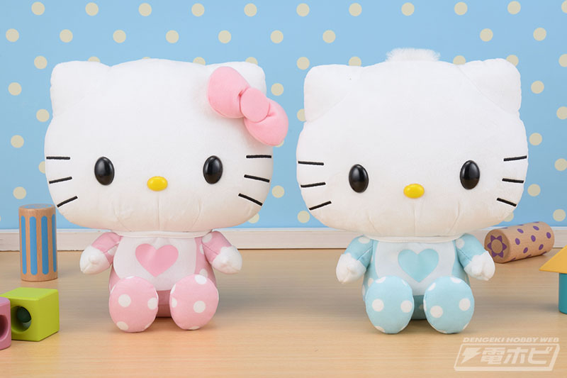 ハローキティ誕生45周年を祝うスペシャルなぬいぐるみや置き時計がセガ