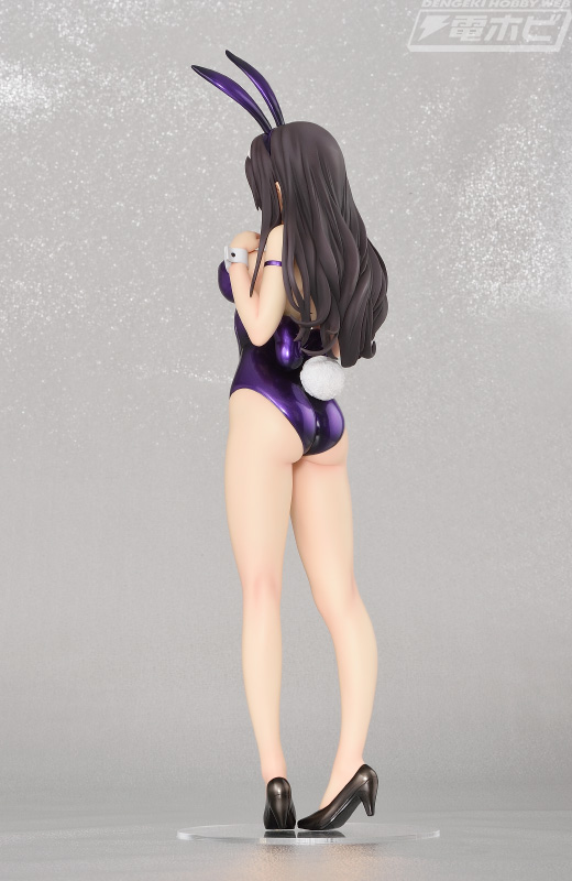 こぼれそうな胸を強調するポーズに注目！『冴えない彼女の育てかた