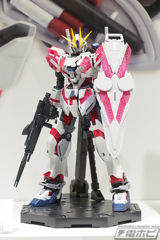 ガンプラ「MG 1/100 ナラティブガンダム C装備 Ver.Ka」が展示！「HG 1
