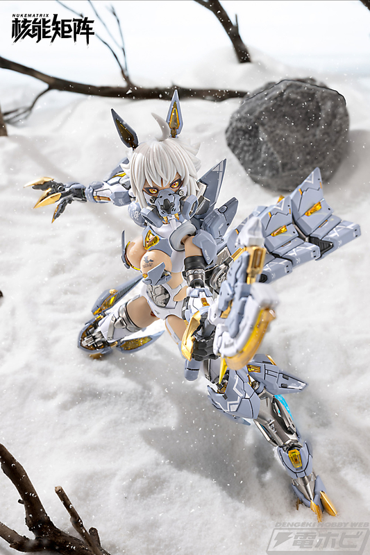 オオカミがモチーフの美少女プラモデル「1/12 MAD WOLF -Carolina