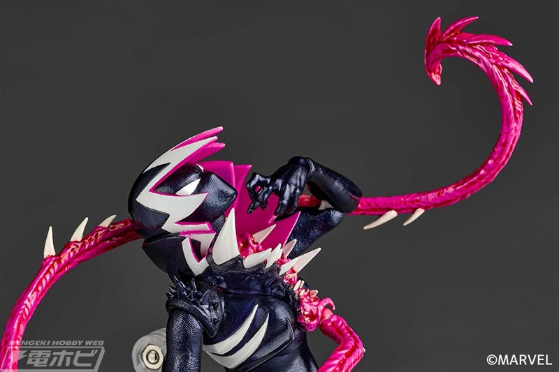 シンビオートに寄生された姿！『スパイダーグウェン』グウェノムが