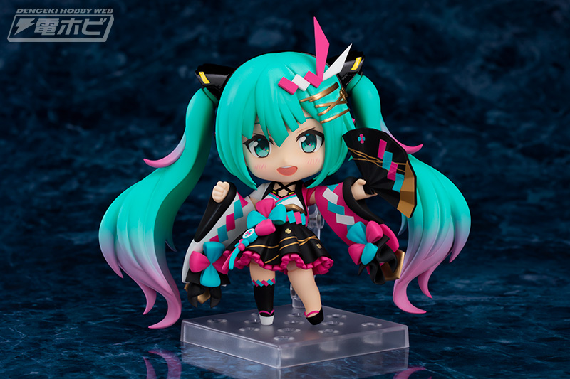 マジカルミライ 2020 夏まつり」のメインビジュアル衣装に身を包んだ