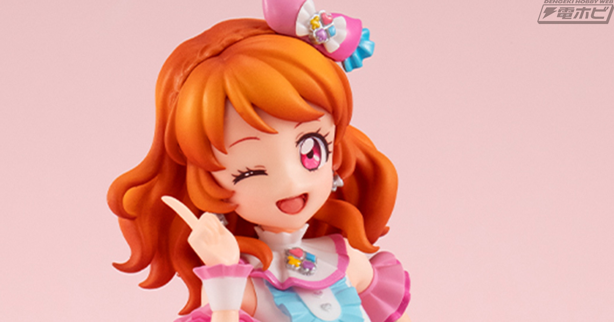 アイカツ！×プリパラ THE MOVIE』スターパラダイスコーデを身にまとっ