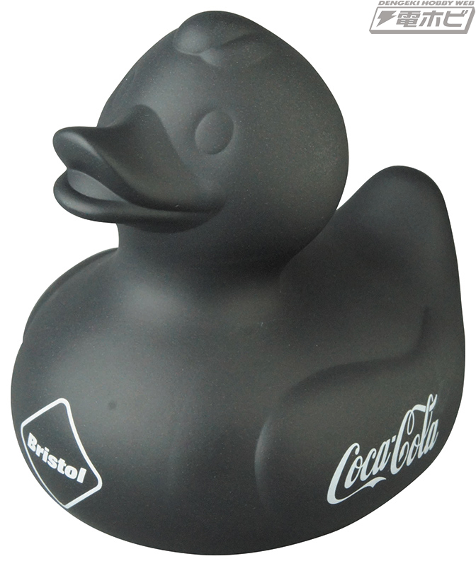 F.C.Real Bristol」とCOCA-COLAがコラボしたポップなラバー製アヒルが