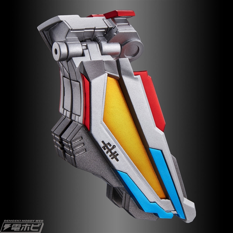 ウルトラレプリカ」史上初の加速度センサーを内蔵！『ウルトラマンゼロ