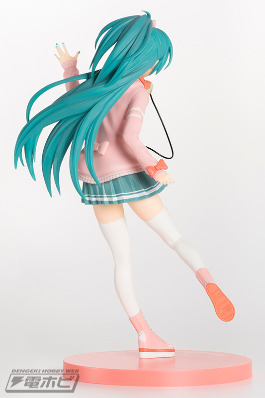 初音ミク」の人気モジュール「リボンガール」のリアルフィギュアがセガ
