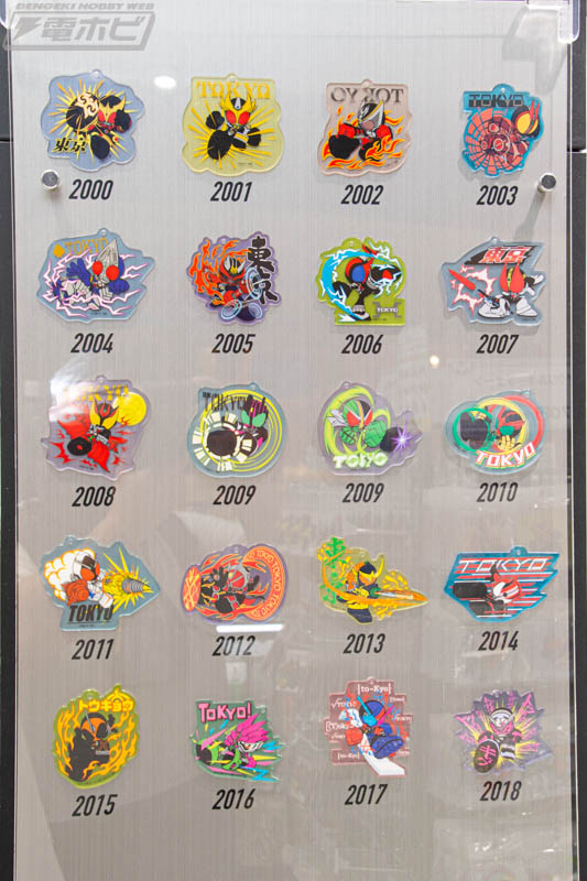 世界初のオフィシャルグッズショップ「仮面ライダーストア」が7月1日