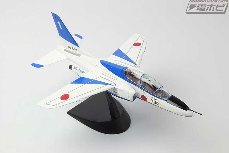 蒼穹を征く2022年版ブルーインパルスの勇姿！空自「T-4」が1/100