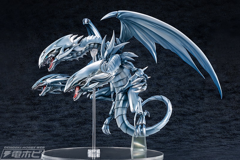 遊☆戯☆王デュエルモンスターズ』青眼の究極竜が全高約35センチの大