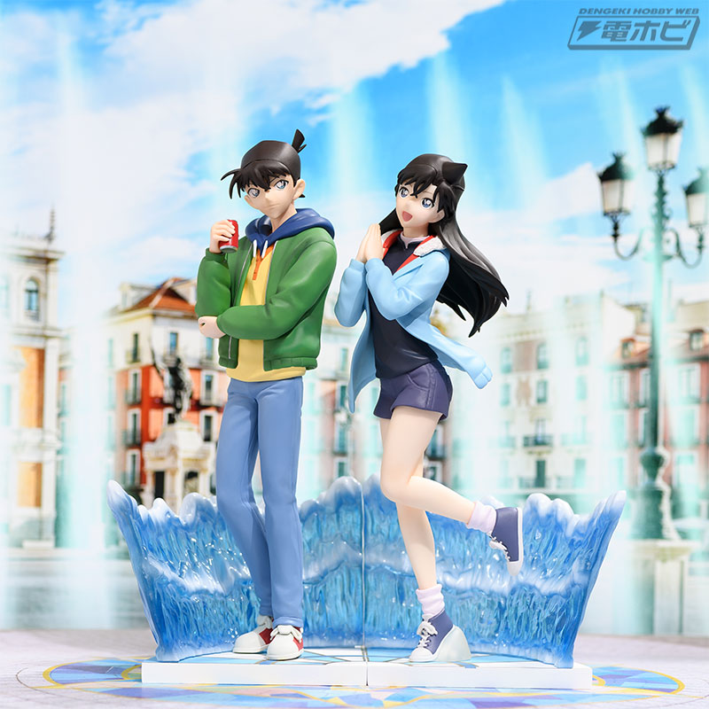 名探偵コナン』の工藤新一と毛利蘭のプライズフィギュアをそろえて作品