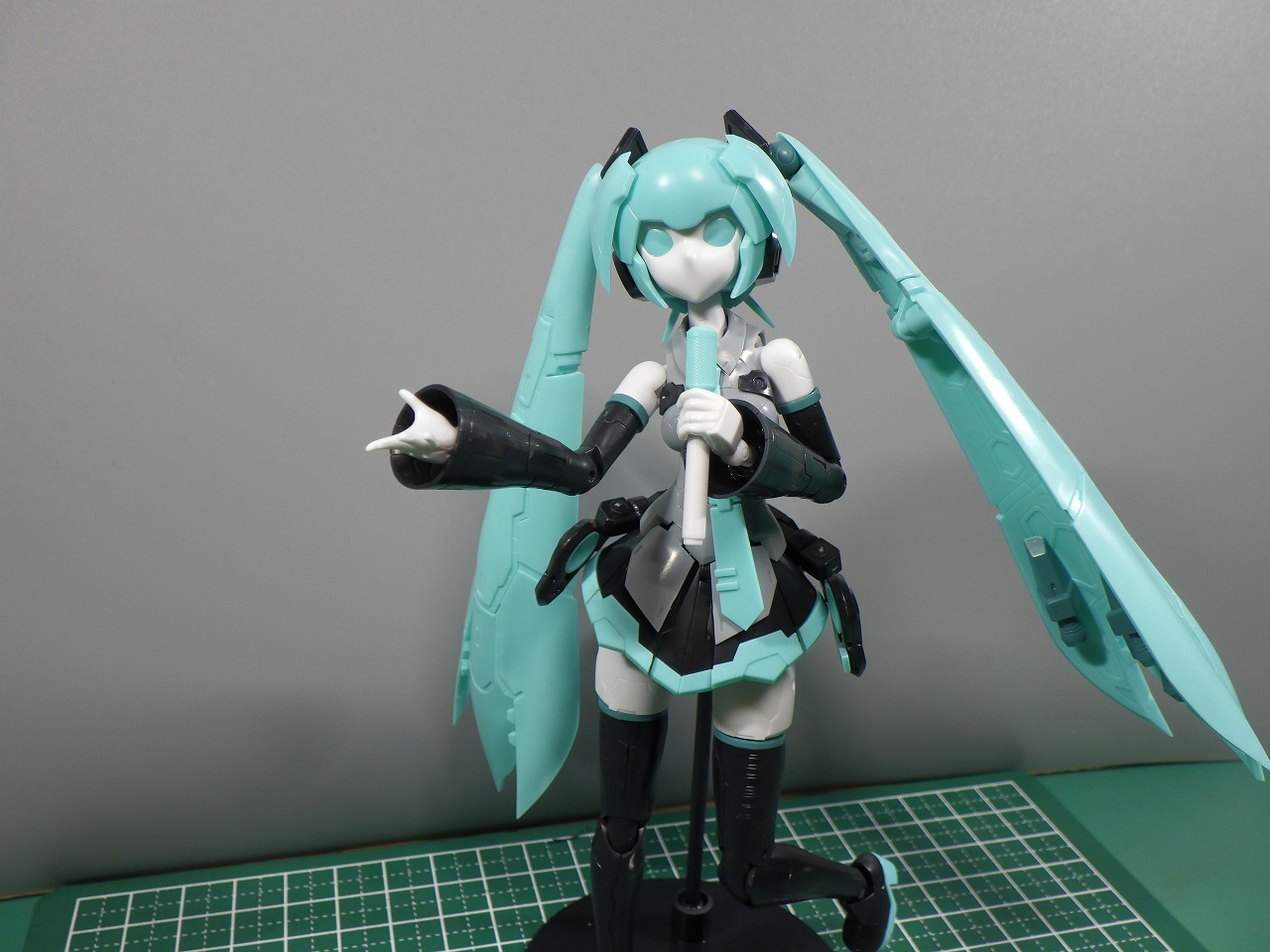 フレームアームズ】フレームアーティスト初音ミク パチ組レビュー