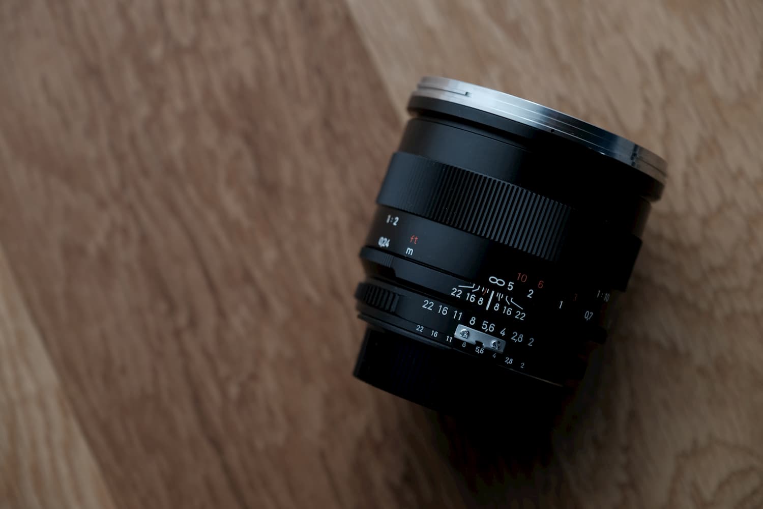 このレンズは、私の世界を変えるのか。Carl Zeiss Makro-Planar T* 2