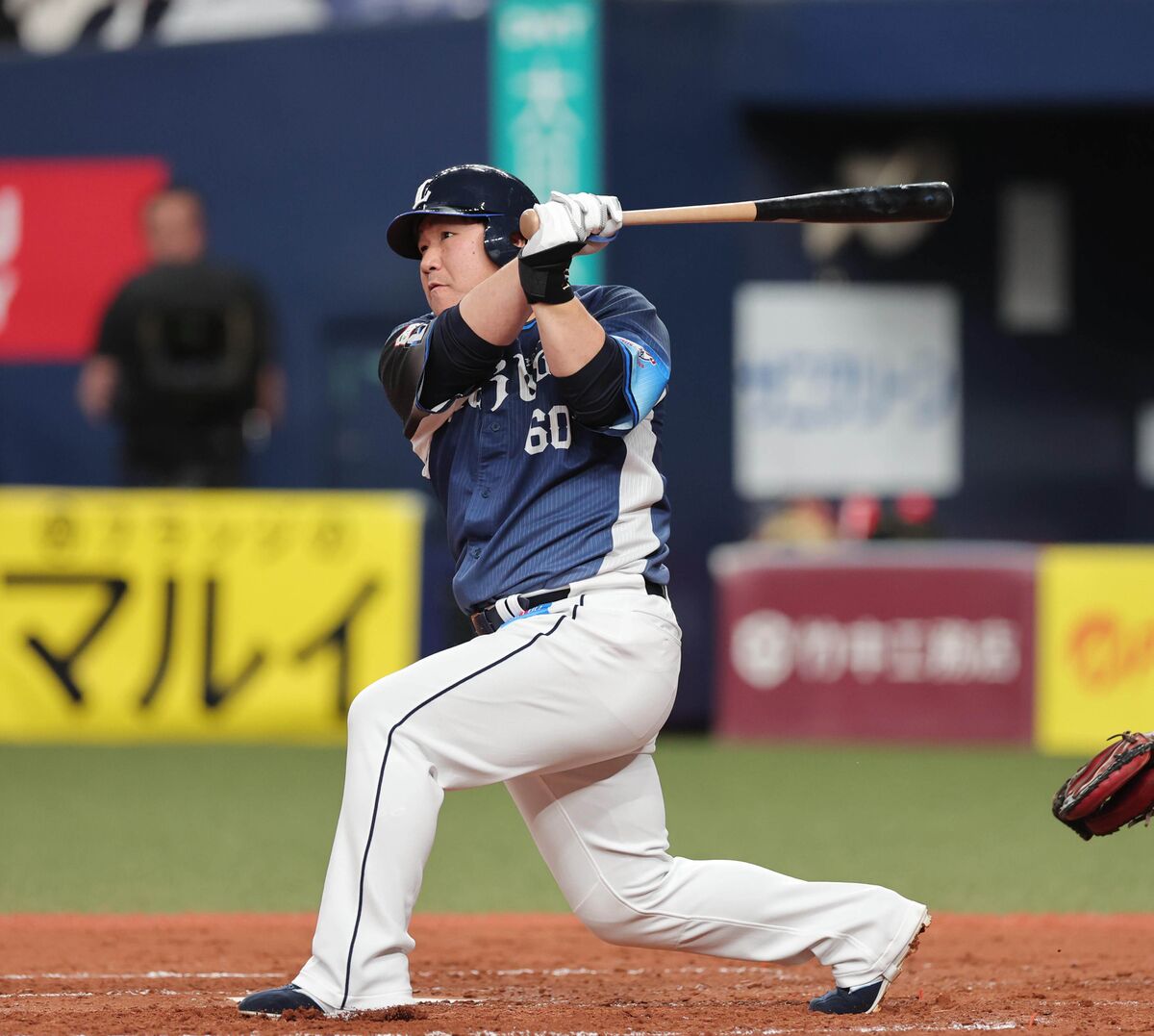 西武・中村剛也がプロ初2番でマルチ！超攻撃打順を組むも…今季2度目