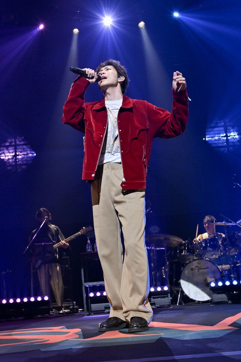 松下洸平、自身最大規模の全国ツアーが開幕！“R＆B満載”のライブで