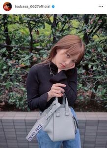 本田翼、今年インスタ初投稿でロエベのバッグ＆シンプルコーデ姿披露