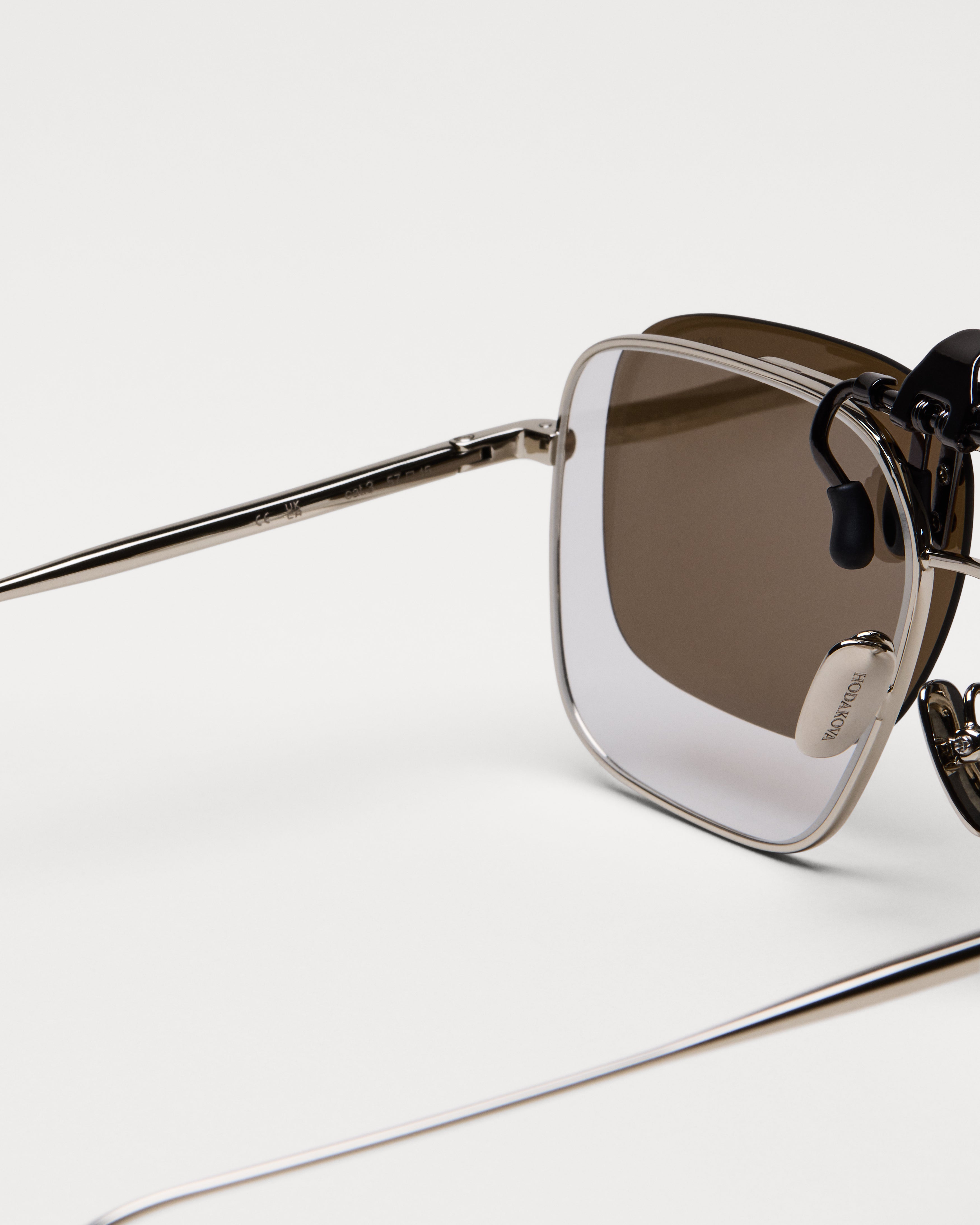 Flip Eyewear 1 – HODAKOVA