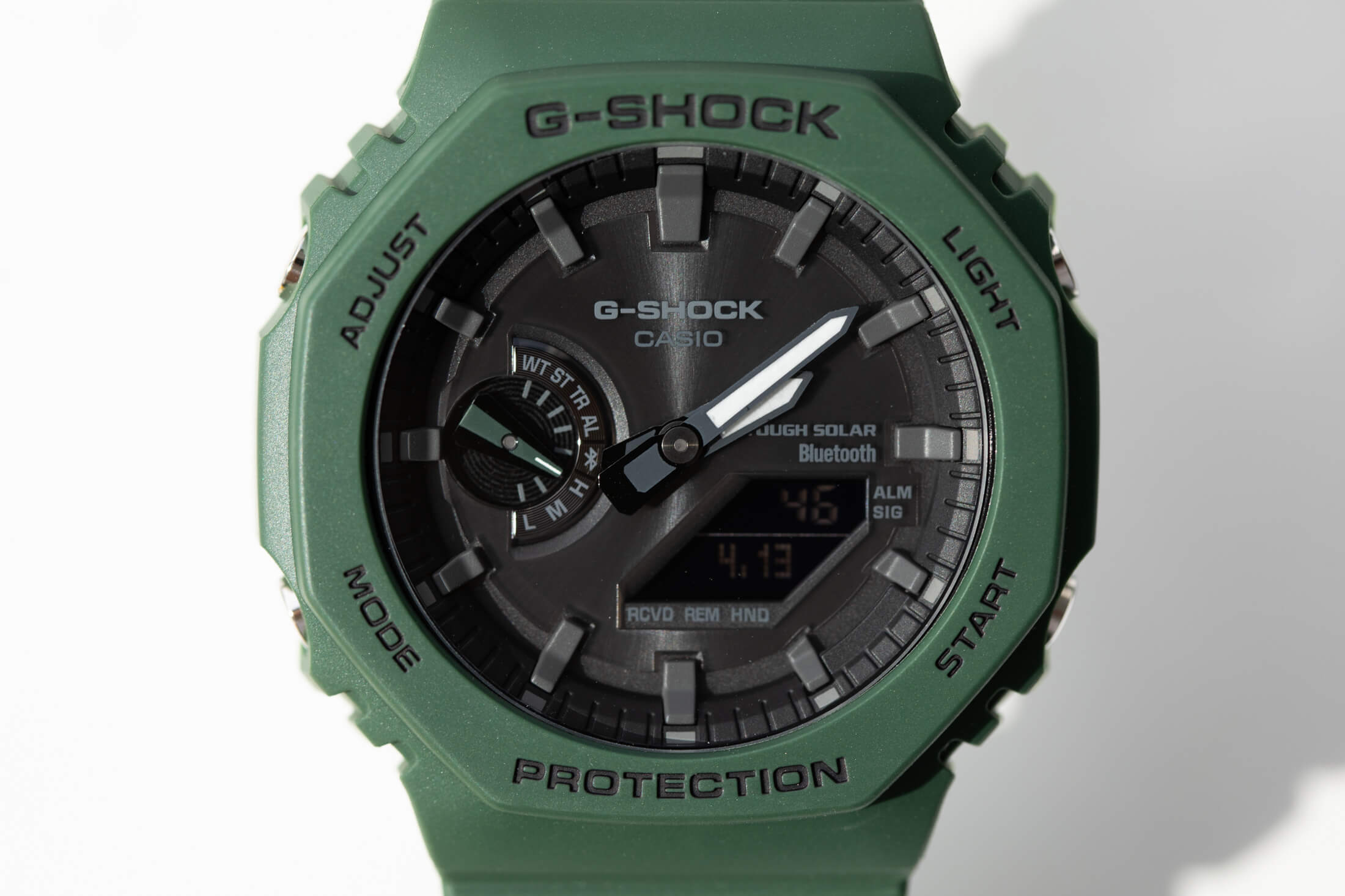 The new G-Shock GA-B2100 Adds Serious Functionality To The CasiOak