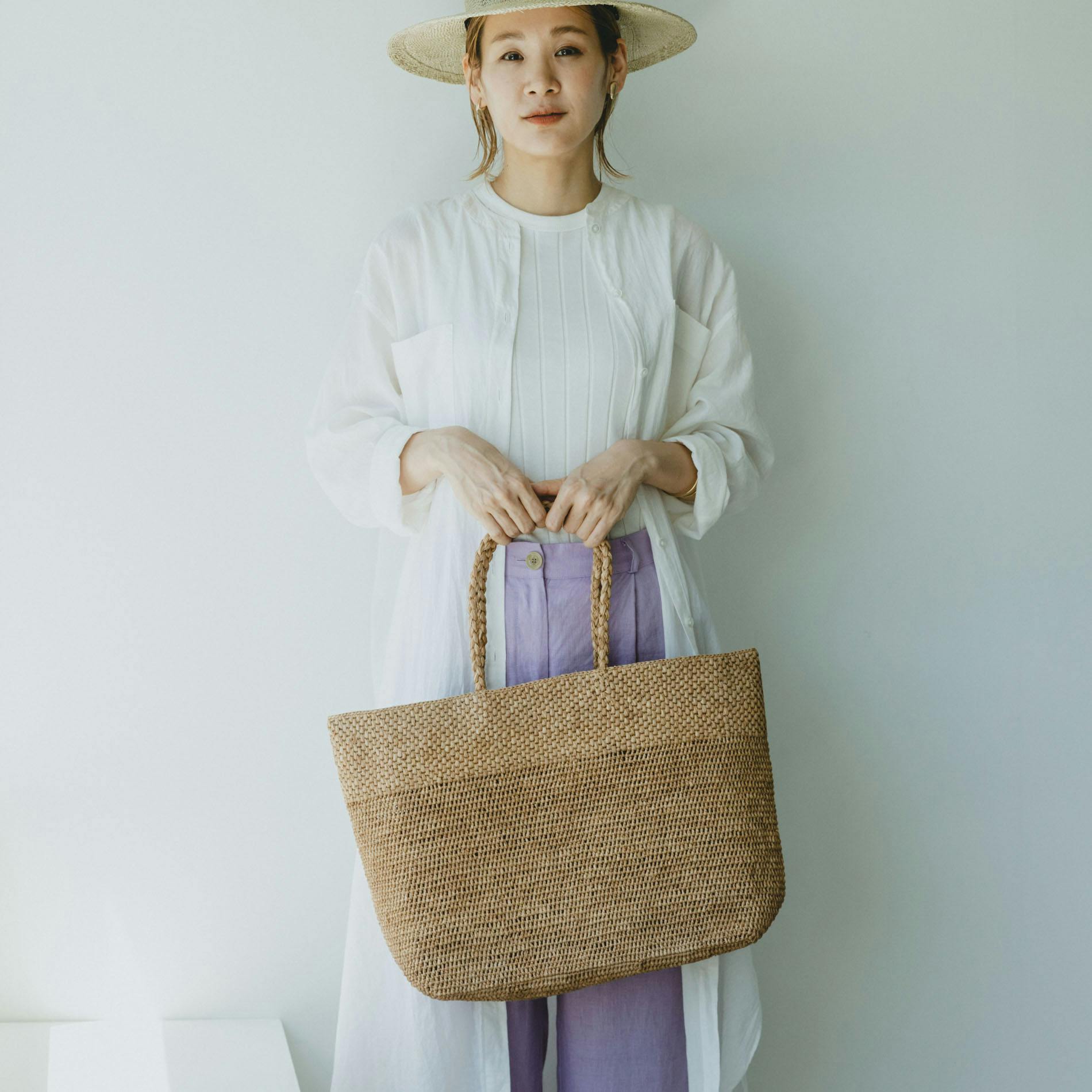 ラフィアのトートバッグ（横長） - 北欧、暮らしの道具店
