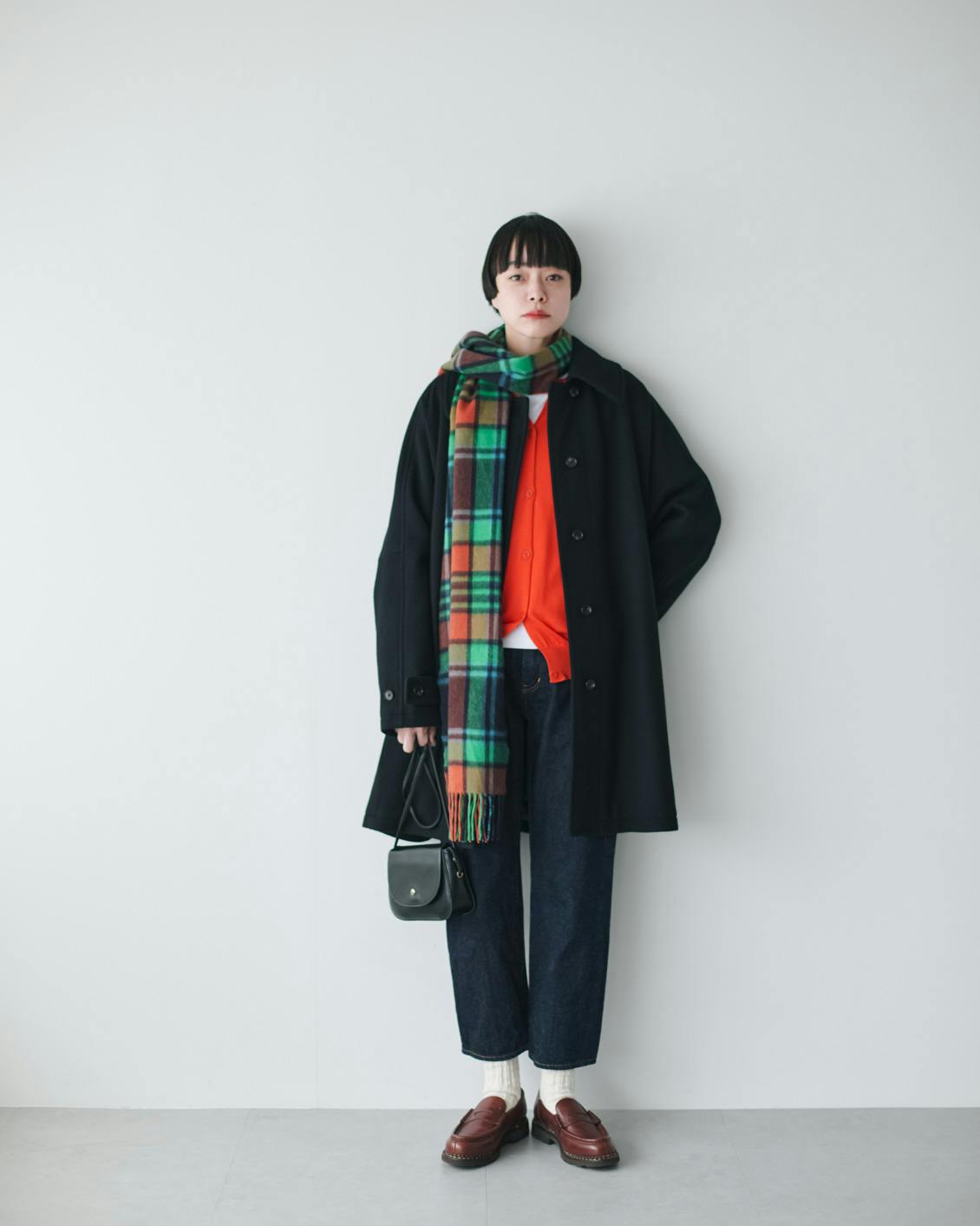 当店限定】「シックに、かろやか」バックベルトのウールコート