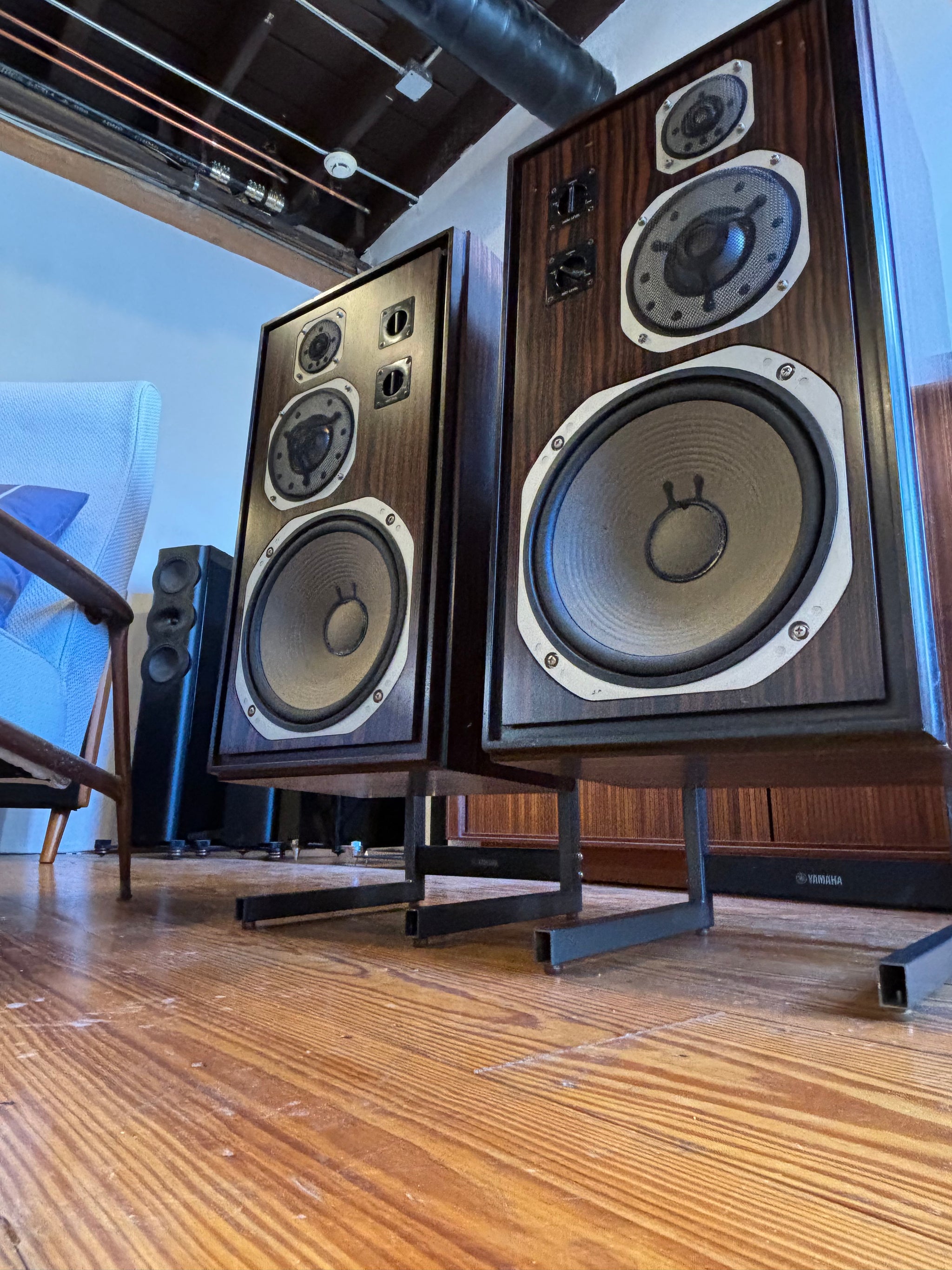 Yamaha NS-1000 In Macassar Ebony w/ ULTRA-Rare Kangaroo Stands