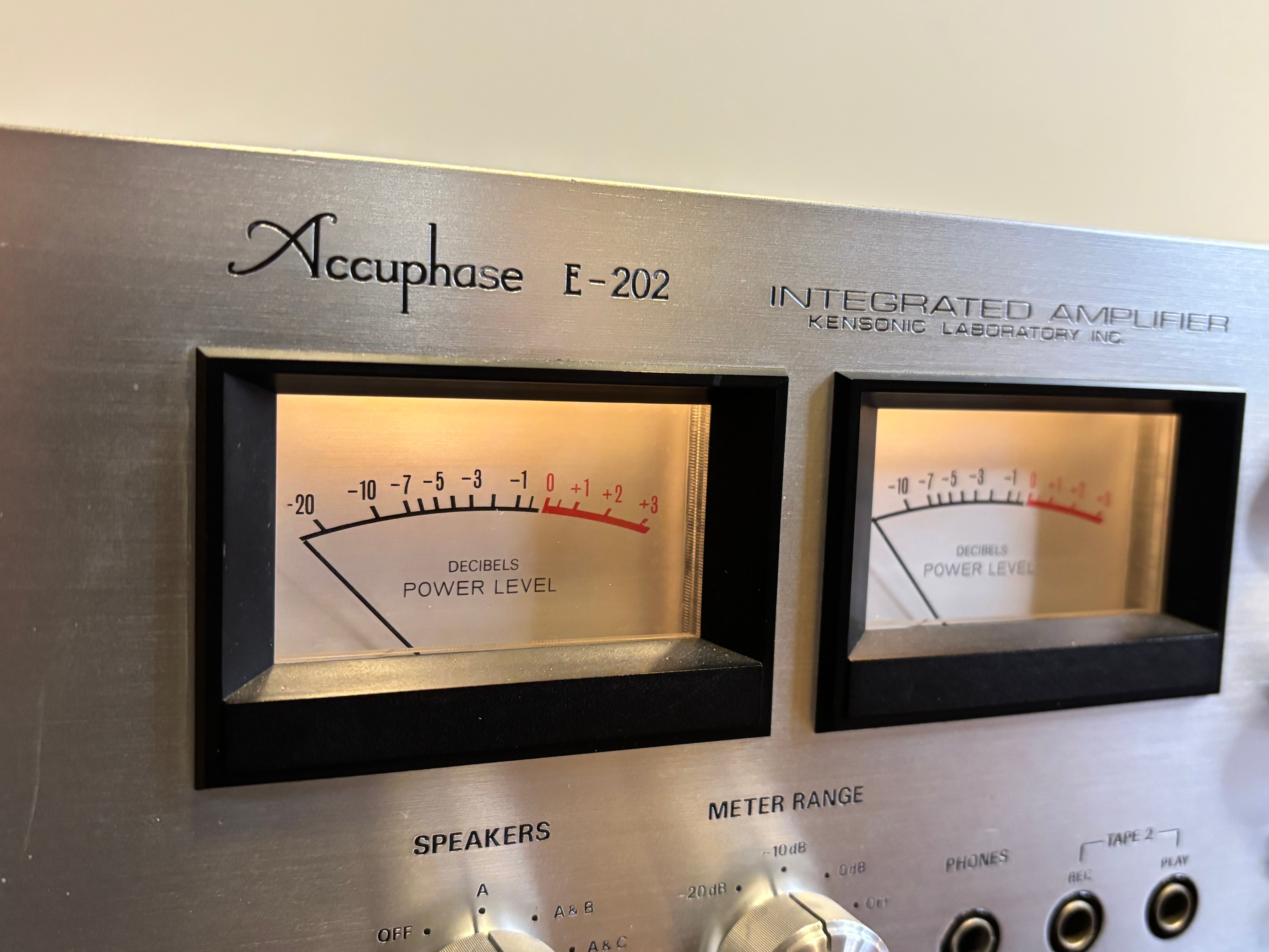 Accuphase, E-202 & T-100, Classic Japanese Hi-End. Amazing Pair
