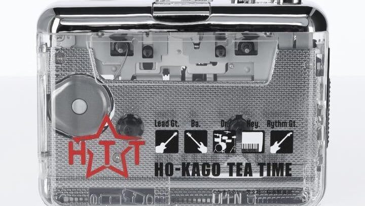 けいおん！】放課後ティータイムのレトロなカセットプレーヤーが登場