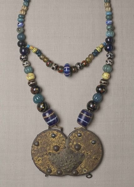 アイヌ民族の装身具 | Houseki Dealer