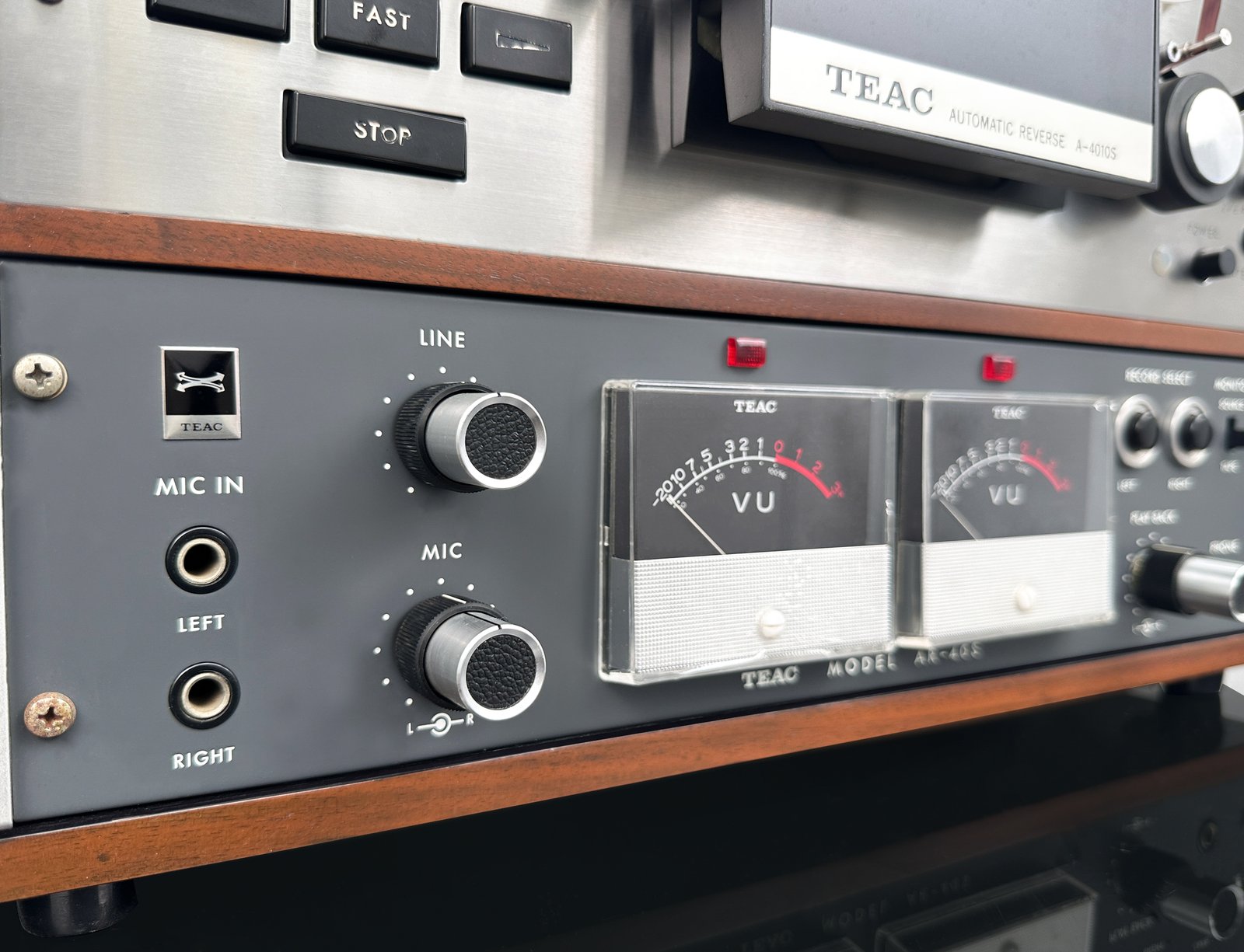 VINTAGE TEAC A-4010S REEL-TO-REEL – LEGENDARY BELT-DRIVE TAPE DECK