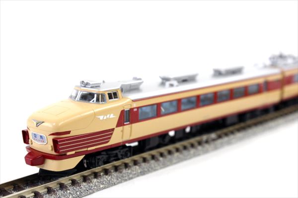 KATO 10-241 485系初期形「雷鳥」8両基本セット 再生産】(N) 10-241 485系 初期形「雷鳥」 8両基本セット | カトー