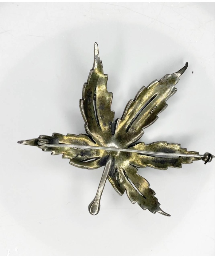 1980s Christian Dior Crystal Leaf Design Brooch with Pearl - Hunt