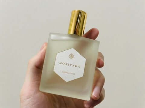 PARFUM SATORIの香水「ノビヤカ」を使ってみた！【レビュー・評価