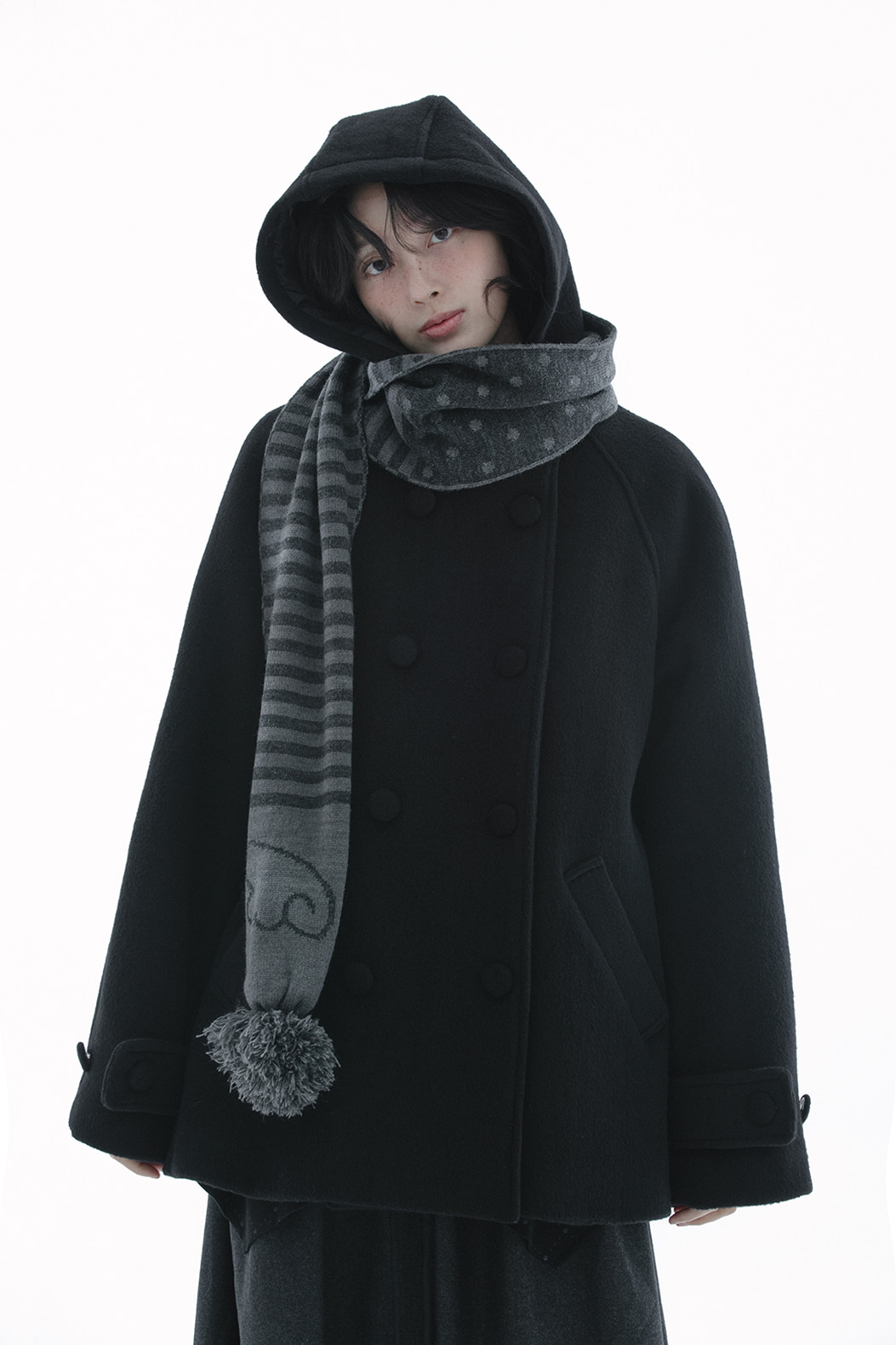 Hooded half coat (Black) | hug your skin