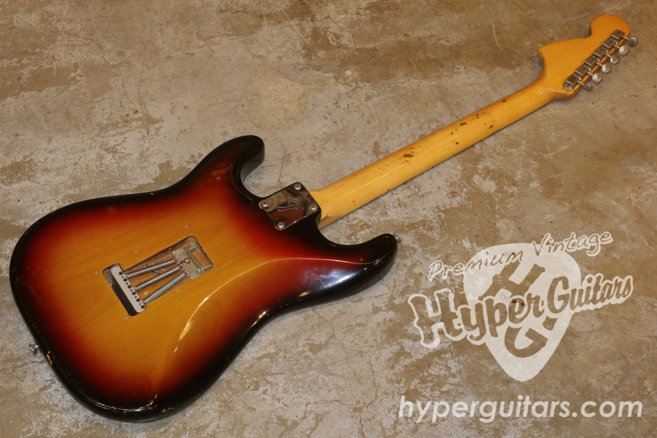 Fender '70 Stratocaster - サンバースト / ローズ - ハイパーギターズ