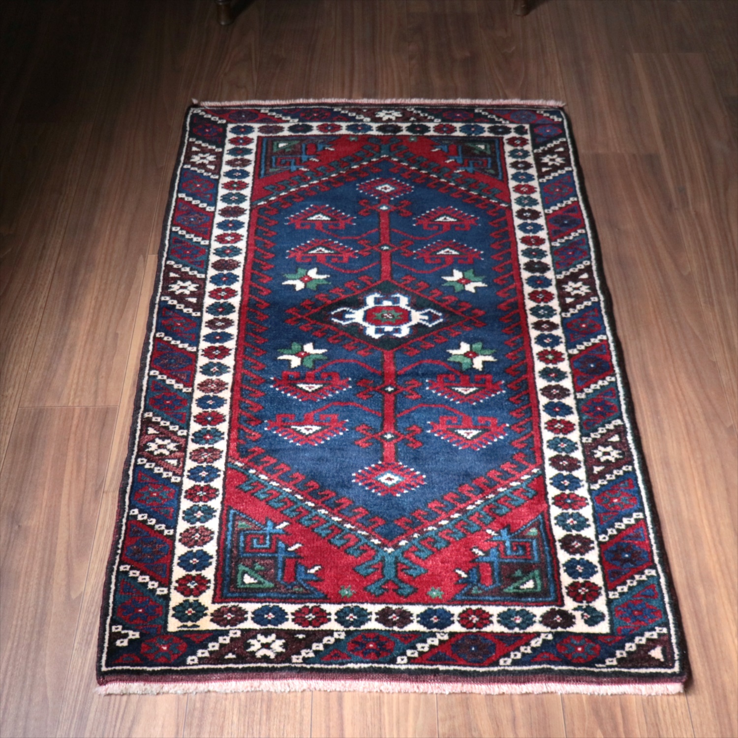 トルコ手織り絨毯 Kayseri-Bünyan サイズ:150x222 洗い済み トルコ