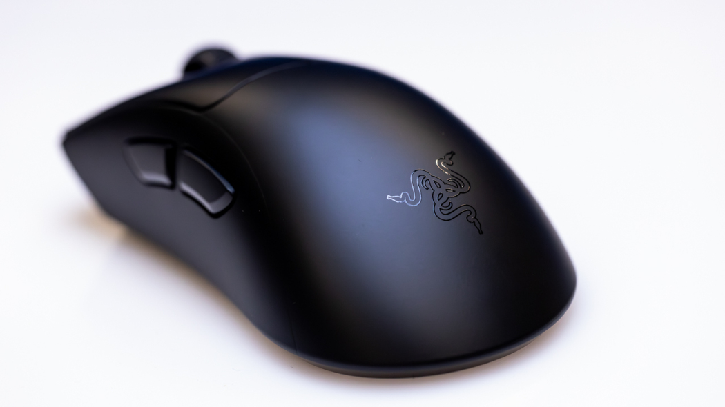 Razer DeathAdder V4 Pro Review: An Esports Mouse With Fearsome