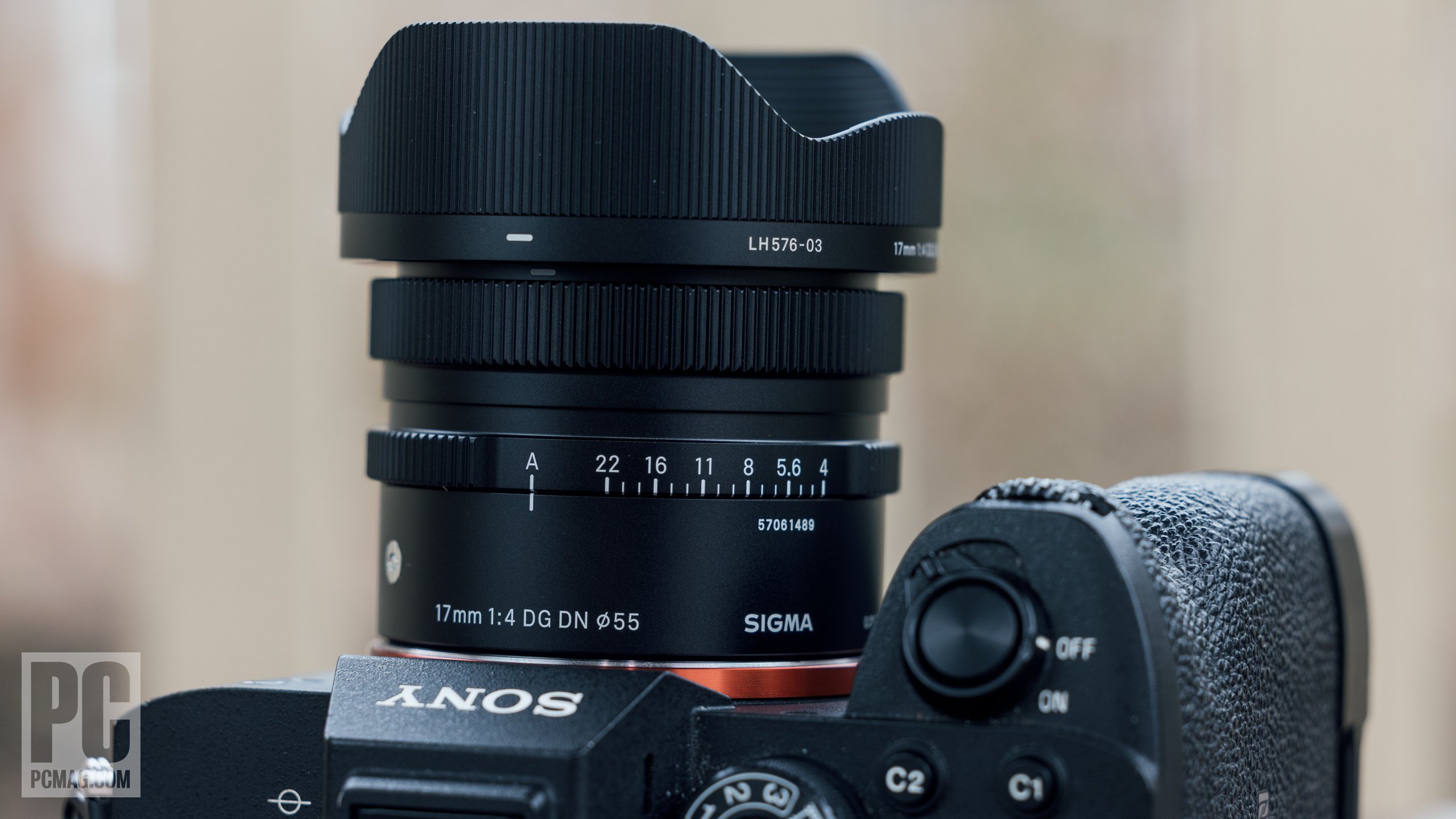 Sigma 17mm F4 DG DN Contemporary Review | PCMag