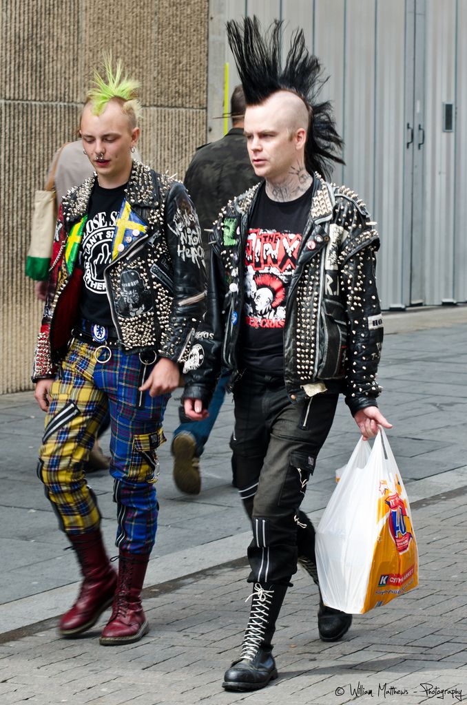 Pin by Andrea Serena on PUNK | Punk rock outfits, 80s punk fashion
