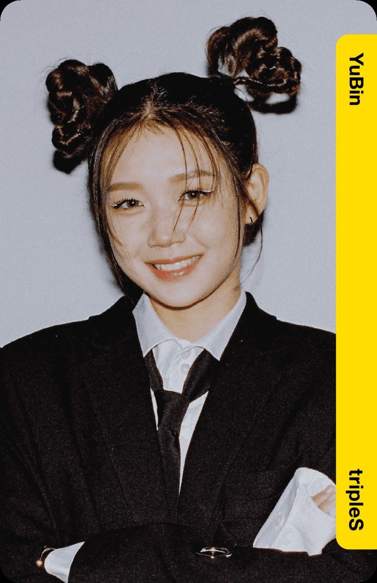 TripleS YuBin Atom01 First Class Objekt 219Z | Tripled, Kpop