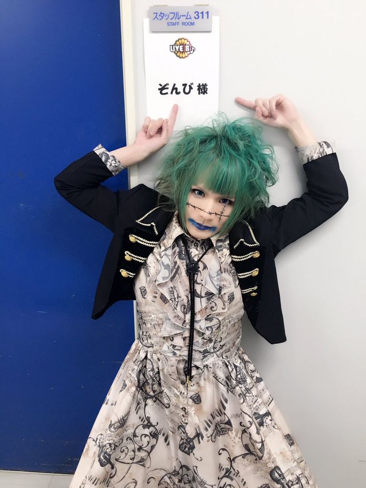 ZOMBIE 青井ミドリ (@zonbi_midori) / X