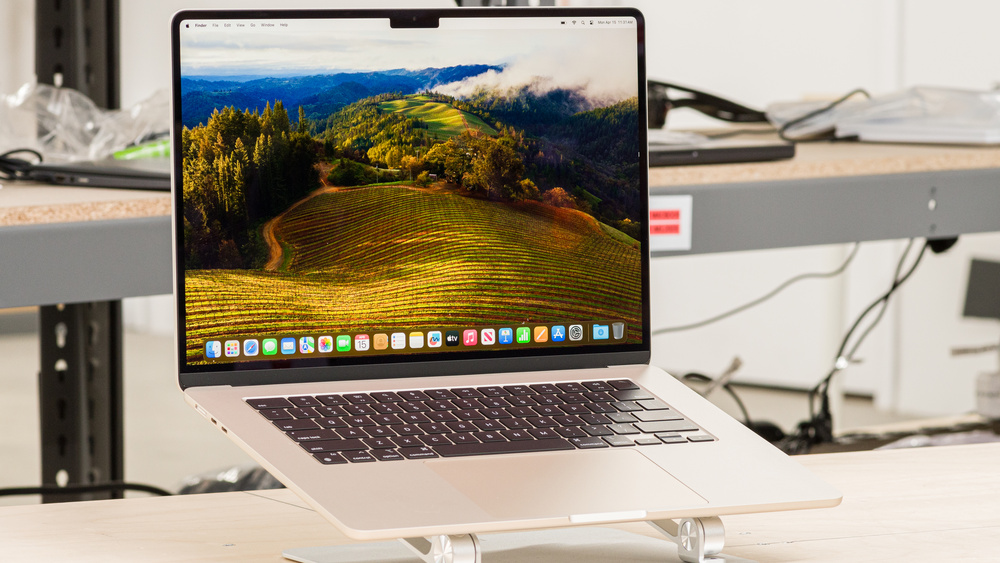 Apple MacBook Air 15 (M3, 2024) Review - RTINGS.com