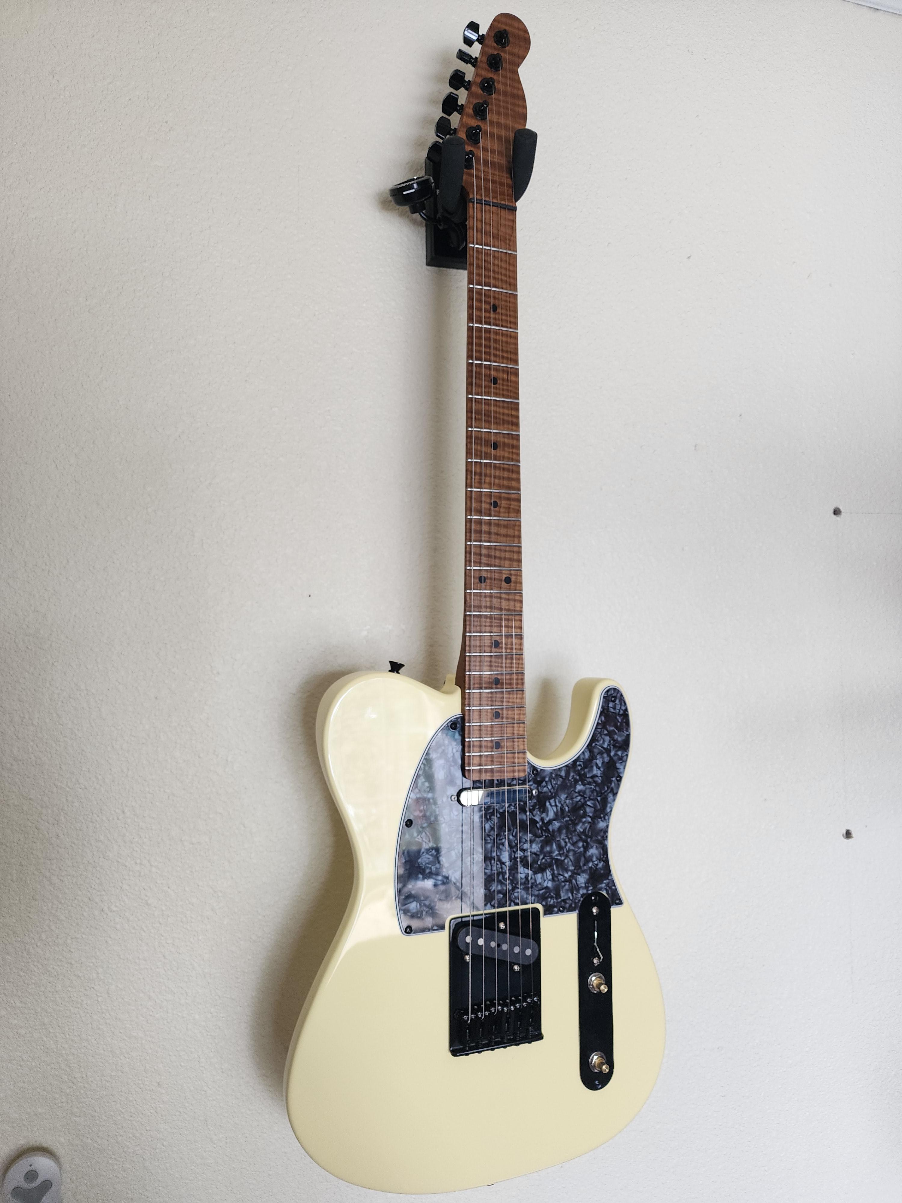 初めてのテレ、ワーモスボディとネック。ノブを買わないと。あと