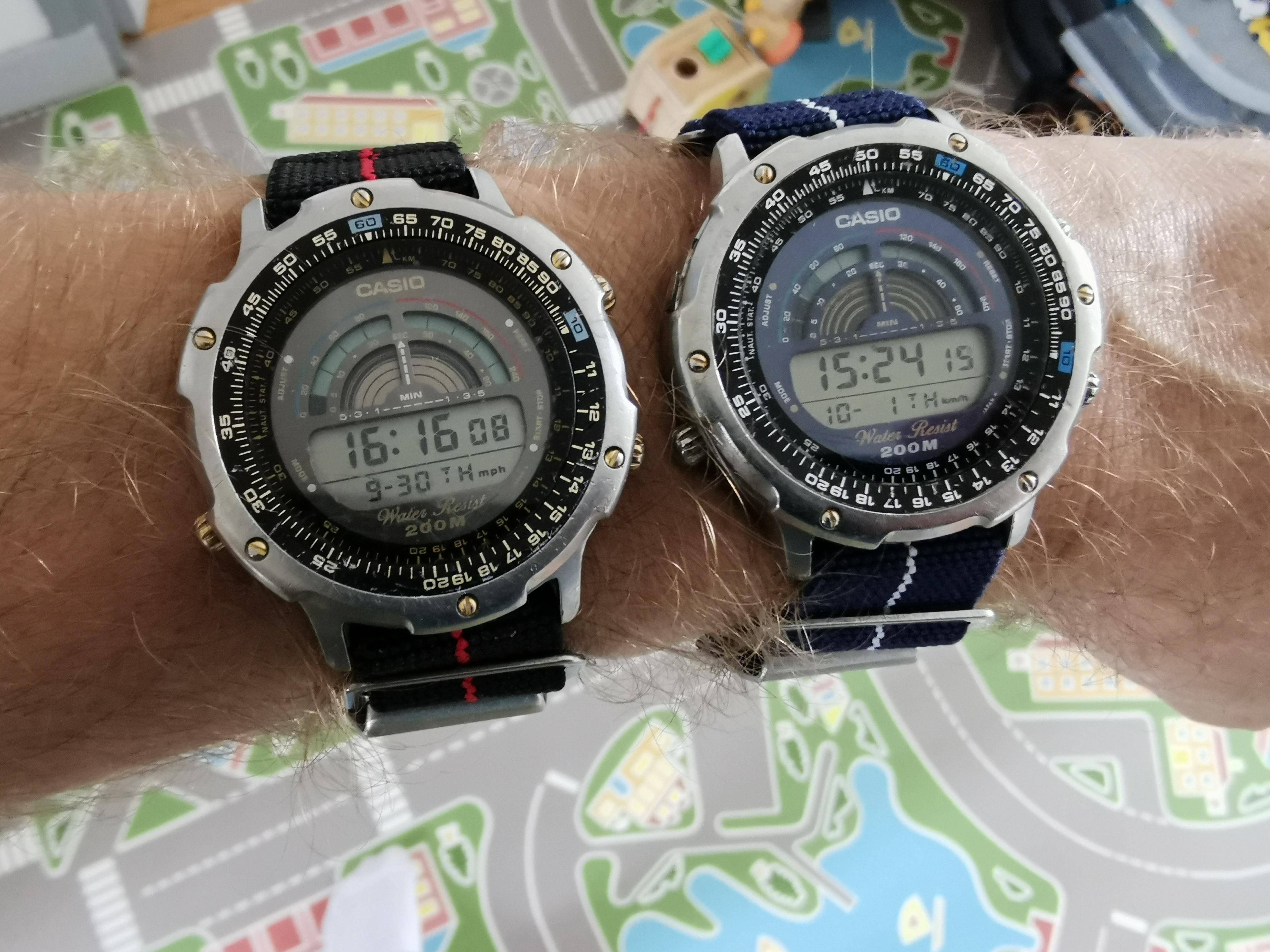 Casio DW-7500 (左) vs DW-7100 (右) : r/casio