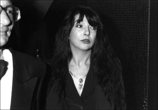永遠に90年代のケイト・ブッシュに夢中 : r/katebush
