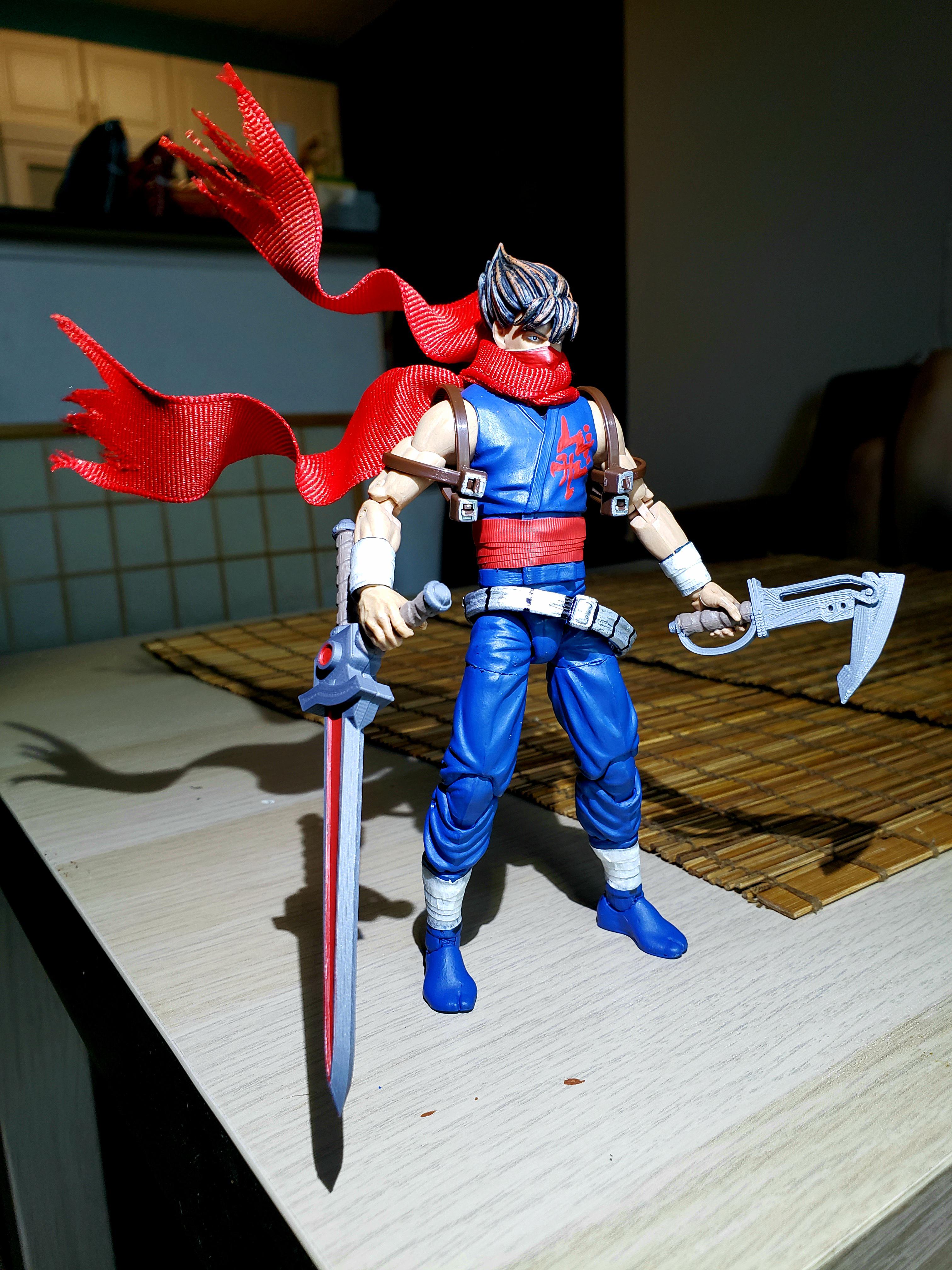 ストライダー飛竜（青バージョン）。Articulated Iconsのフィギュアは