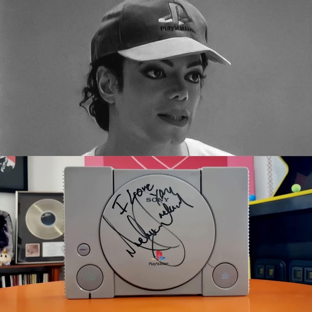 マイケル・ジャクソン直筆サイン入りPS1。これはソニーが作った100万台