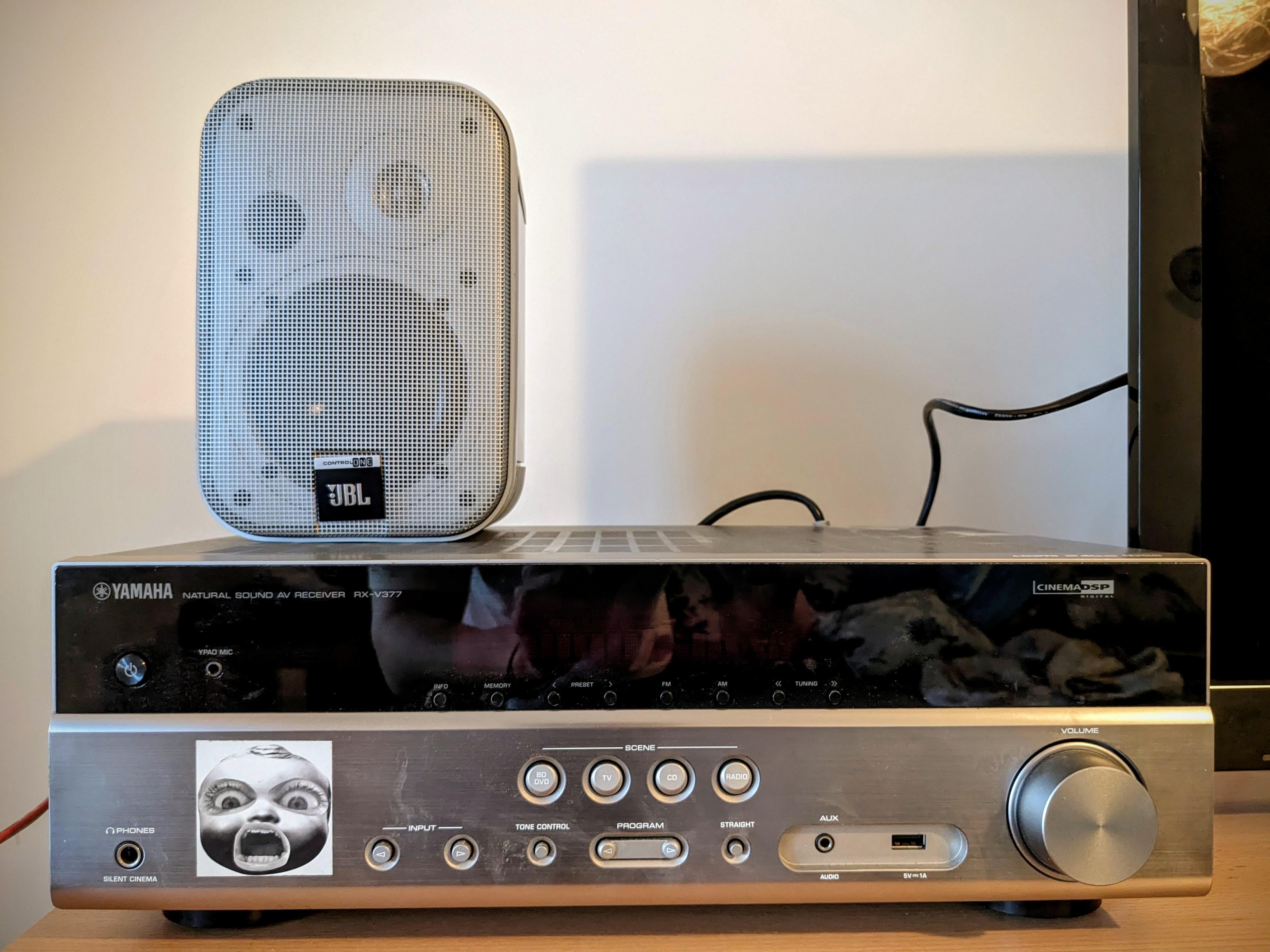 すごい掘り出し物：Yamaha RX-V377とJBL control ones。自分のシステム